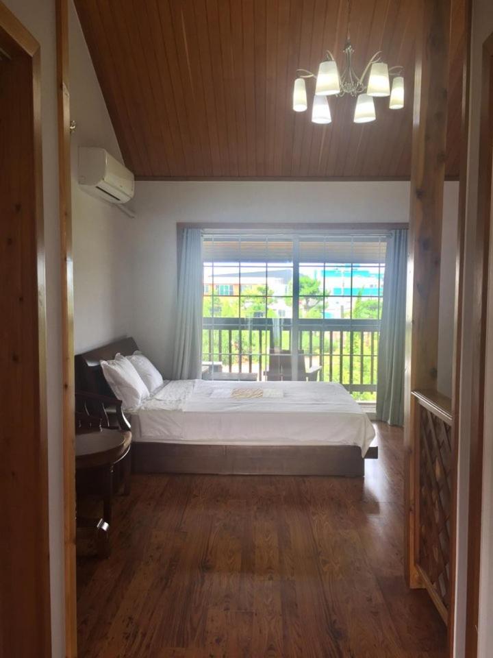Namu Hyanggi Pension Jeju Exterior foto